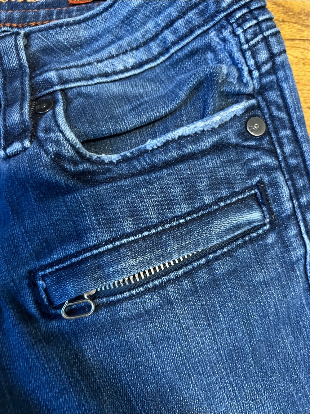 Rock Revival Sheryl Skinny Jeans - Picture 2 of 6
